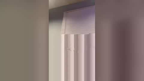 iaguilar_23 online show from April 22, 3:13 am