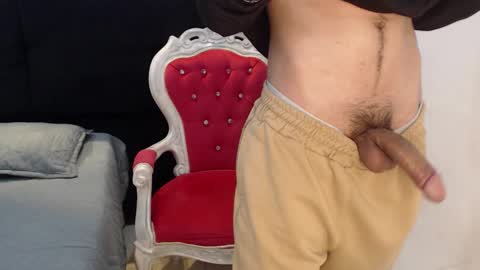 Iam Smith  online show from January 19, 4:41 pm