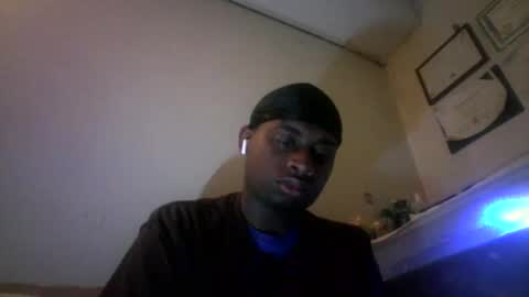 iamryan995442 online show from March 27, 9:16 pm