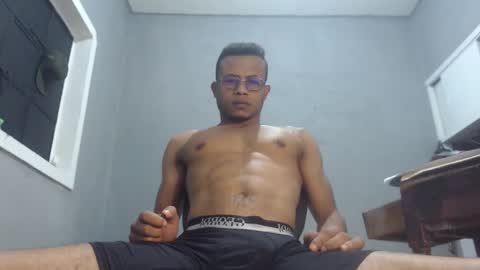 ian_tuner online show from December 10, 4:24 am