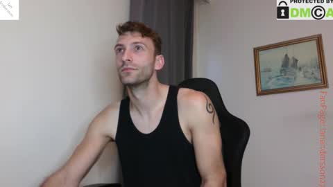 Snapshot of ianandersson27 chatting on October 24, 5:31 am Ian Andersson online show from October 24, 5:31 am