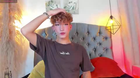 ian  online show from October 21, 3:09 am