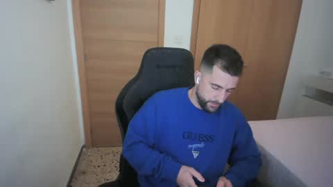 iberian_macho online show from November 15, 9:11 am