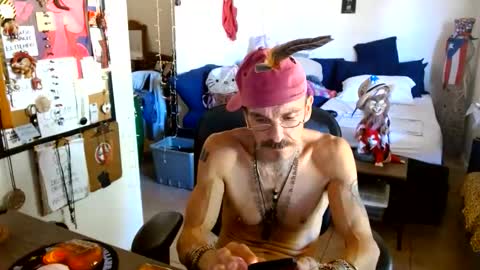 PMS online show from October 3, 6:02 pm