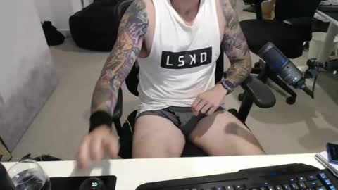 ic987 online show from February 28, 5:56 pm