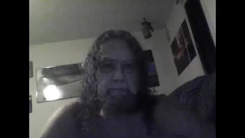 icu2try2xs2 online show from December 2, 12:30 pm