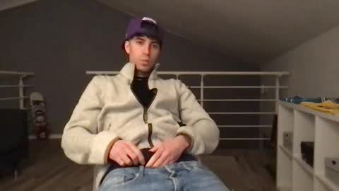 Snapshot of icyninesix chatting on January 3, 9:05 pm icyninesix online show from January 3, 9:05 pm