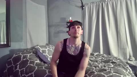 Snapshot of igetherwetter chatting on March 12, 3:57 am Amiri Roue online show from March 12, 3:57 am