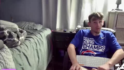 Snapshot of igetherwetter chatting on March 8, 3:00 pm Amiri Roue online show from March 8, 3:00 pm