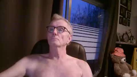 ikwiljeneuken123 online show from January 13, 7:24 am