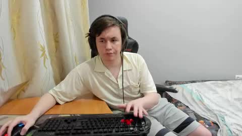 iliaskris online show from April 20, 6:10 pm