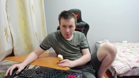 iliaskris online show from November 18, 2:37 am