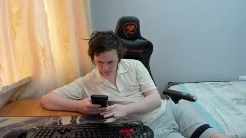 iliaskris online show from April 21, 8:09 am