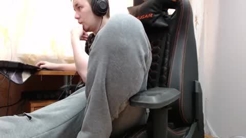 lord online show from November 5, 8:49 am