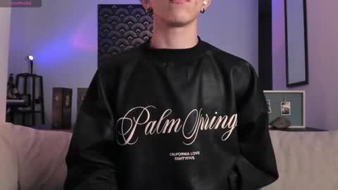 Snapshot of im__thomas chatting on October 19, 5:01 am IM  THOMAS online show from October 19, 5:01 am