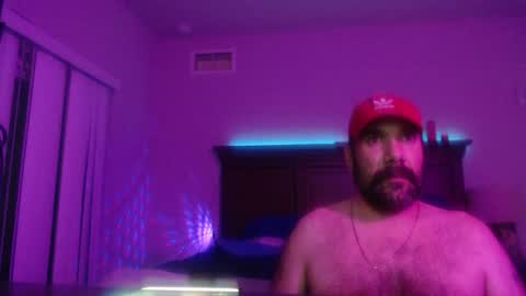 I use to be imeverythingandnothing online show from December 15, 4:18 am