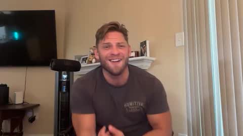 Inmate1993 online show from October 17, 4:44 pm