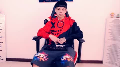 matias online show from April 11, 3:26 pm