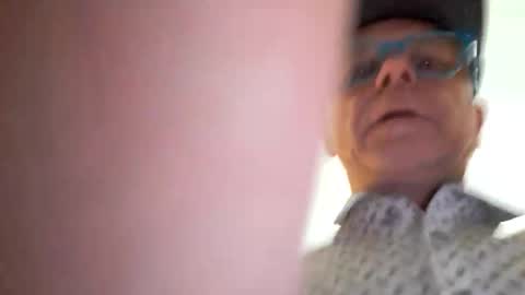 inertiageek9999 online show from February 1, 2:10 am