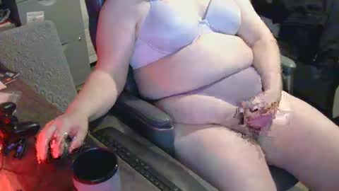 Snapshot of inkedjay169 chatting on January 28, 10:56 am Madelaine online show from January 28, 10:56 am