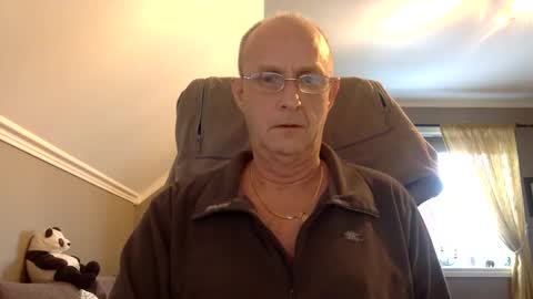 insignia20 online show from January 16, 1:25 pm