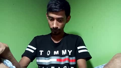 interne8famous online show from September 26, 8:56 am