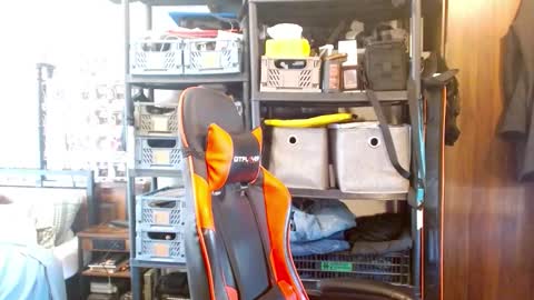 twitter theirishman205 online show from February 1, 12:48 pm