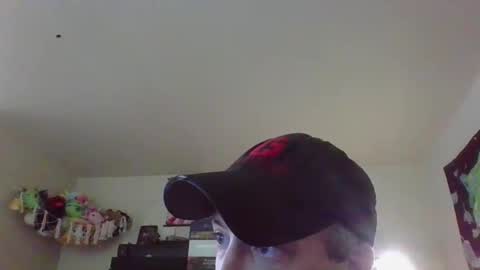 Irishdude2483 online show from September 9, 3:55 pm