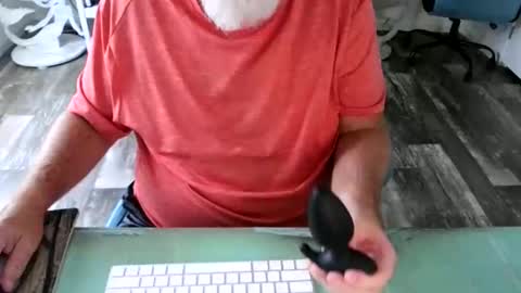 Snapshot of irishdudeloveoib chatting on November 1, 8:13 pm Irishdudelove online show from November 1, 8:13 pm