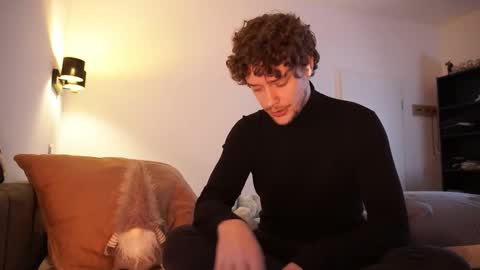 Sam online show from December 3, 8:15 pm