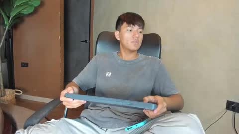 isaac_grimm online show from February 6, 3:36 am