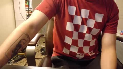 Snapshot of isaac_sheffield chatting on December 17, 12:43 pm isaac online show from December 17, 12:43 pm