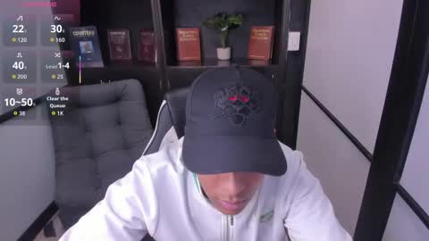 Snapshot of isaacblack_ chatting on October 11, 6:06 am IsaacBlack online show from October 11, 6:06 am