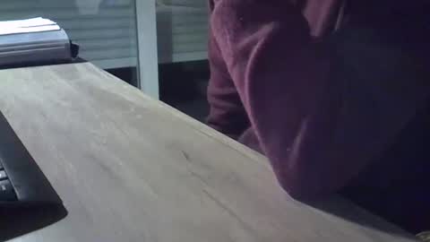 isd1969 online show from December 19, 11:14 pm