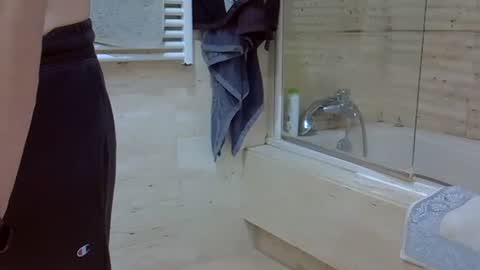 isd1969 online show from December 31, 1:19 pm