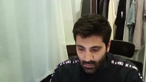 italianboybcn online show from September 26, 5:54 pm