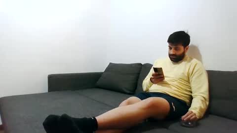 italianboybcn online show from January 7, 7:17 pm