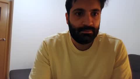 italianboybcn online show from January 9, 8:03 am