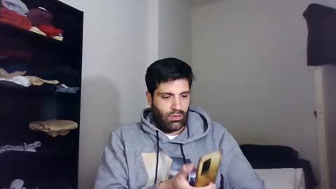 italianboybcn online show from March 5, 7:49 am