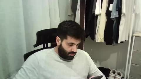 italianboybcn online show from October 9, 7:08 pm