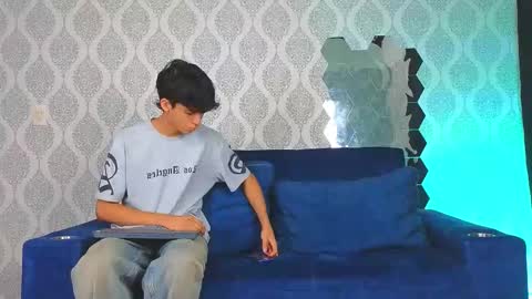 Ithan and Friends online show from March 11, 1:12 pm