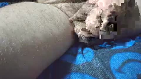 itissnowing online show from February 8, 2:26 am