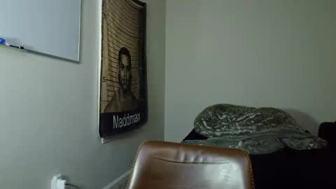 Snapshot of itstarzan chatting on October 25, 11:50 pm TARZAN online show from October 25, 11:50 pm