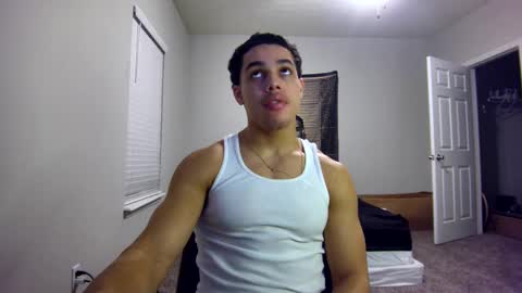 Snapshot of itstarzan chatting on January 9, 1:39 am TARZAN online show from January 9, 1:39 am