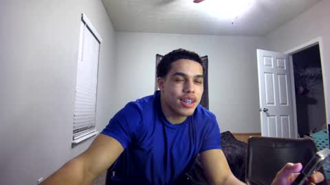 Snapshot of itstarzan chatting on January 14, 5:51 am TARZAN online show from January 14, 5:51 am