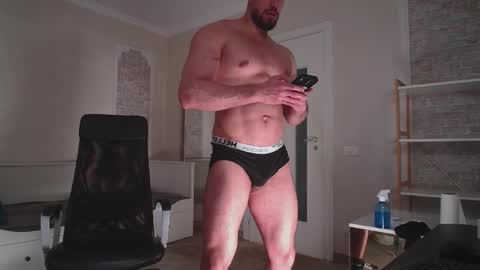 IvanHydee online show from March 14, 6:20 am