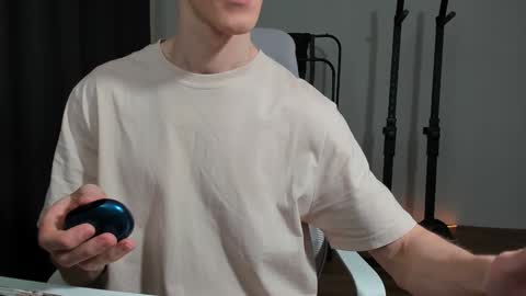 Danny online show from December 30, 11:04 am