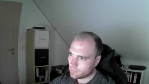Snapshot of j_german783377 chatting on September 29, 12:03 pm here4y online show from September 29, 12:03 pm