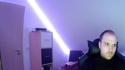 Snapshot of j_german783377 chatting on February 4, 6:06 pm here4y online show from February 4, 6:06 pm