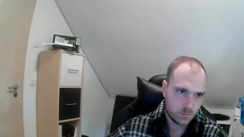 Snapshot of j_german783377 chatting on January 11, 1:01 pm here4y online show from January 11, 1:01 pm